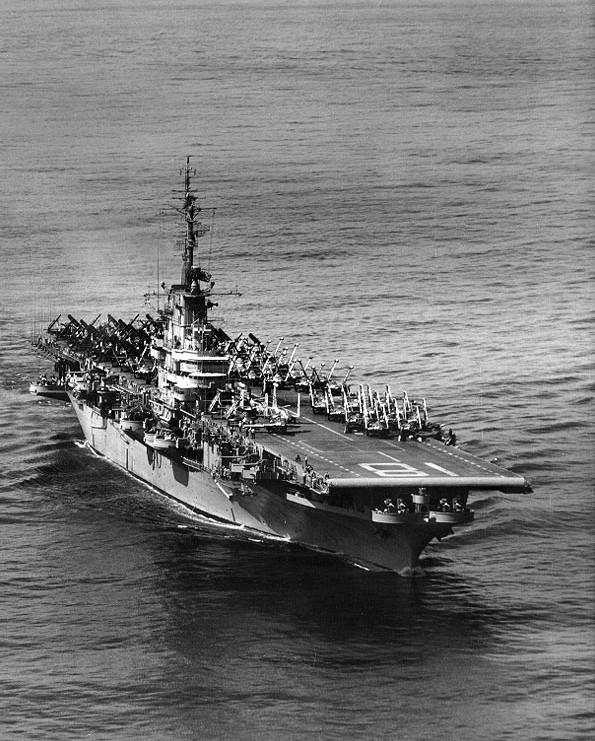 [Photo] USS Wasp underway off Taiwan, 5 Jan 1955 | World War II Database