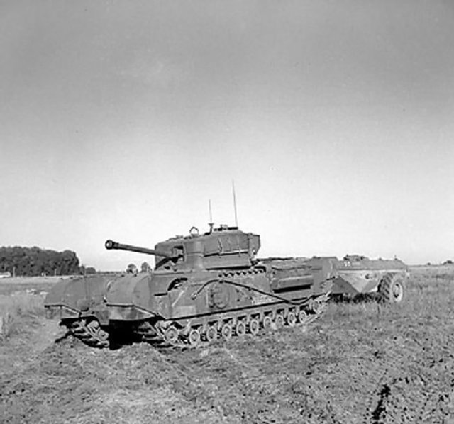 [Photo] Churchill Crocodile flamethrower tank, 25 Aug 1944 | World War ...