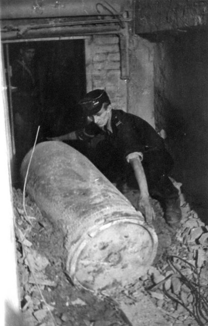 An unexploded shell from German Karl-Gerät self-propelled howitzer, basement of Prudential building, Warsaw, Poland, 30 Aug 1944