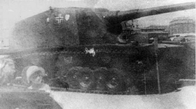 [Photo] Sturer Emil heavy tank destroyer, 1941-1943 | World War II Database