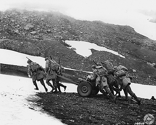 Soldiers manhandling a 37 mm Gun M3 piece, US Territory of Alaska, 1942