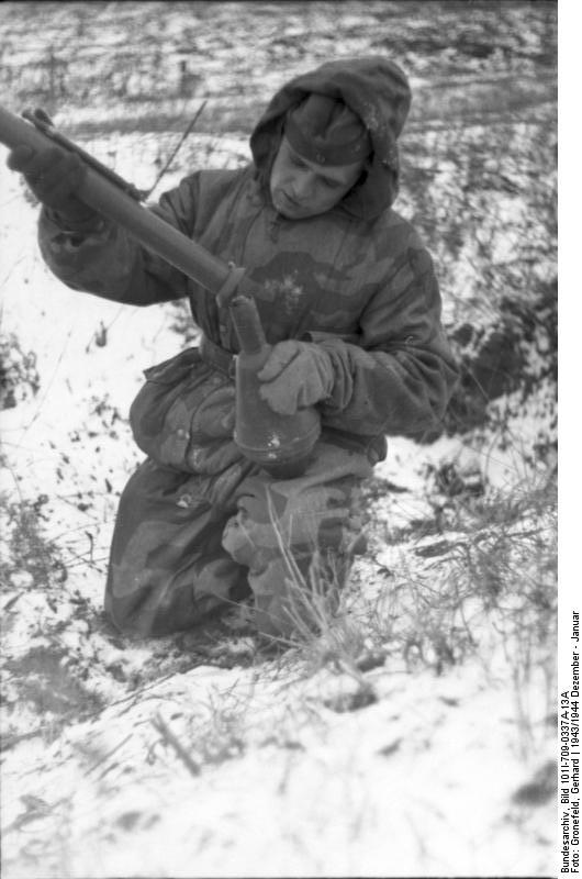 German soldier with Panzerfaust, southern Ukraine, Dec 1943-Jan 1944, photo 2 of 2