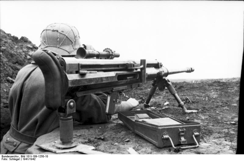 German soldier with Solothurn S-18/1000 anti-tank rifle, southern Soviet Union, 1941-1942, photo 1 of 2