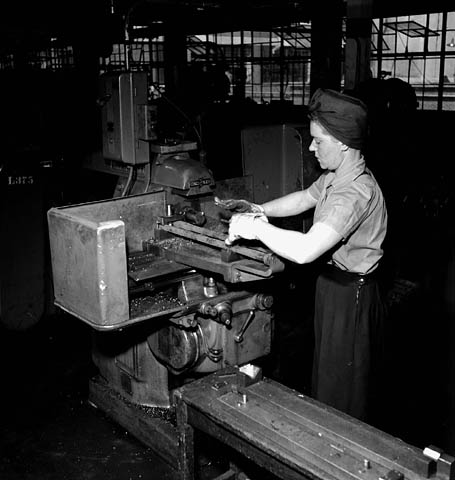 Alice Minge at the John Inglis and Company factory for Vickers machine guns in Toronto, Canada, 1940s